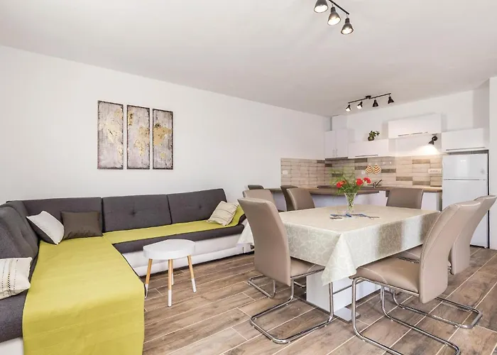 Pet Friendly In Supertarska Draga Hébergement de vacances *