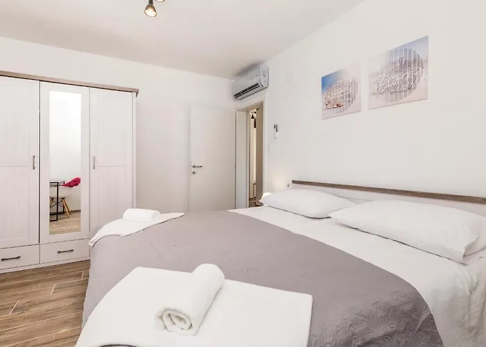 Hébergement de vacances Pet Friendly In Supertarska Draga Supetarska Draga