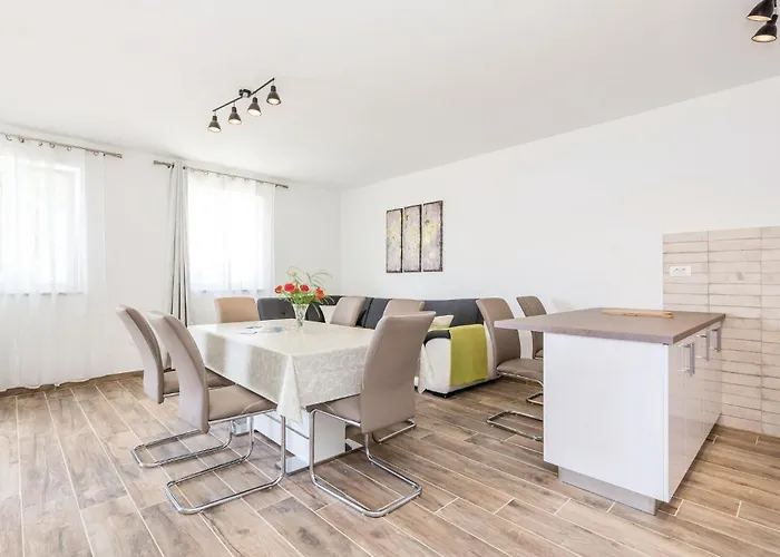 Hébergement de vacances Pet Friendly In Supertarska Draga Supetarska Draga