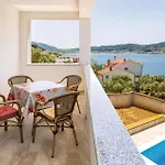 Luxurious In Supertarska Draga