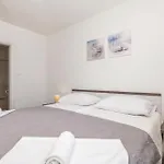 Luxurious In Supertarska Draga Ferienhaus