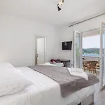 Luxurious In Supertarska Draga Ferienhaus Supetarska Draga