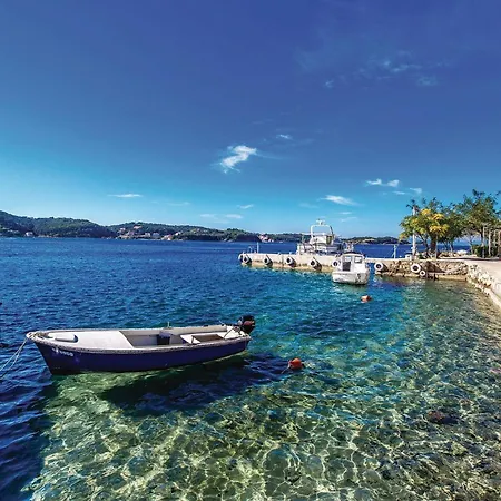 Pet Friendly In Supertarska Draga *