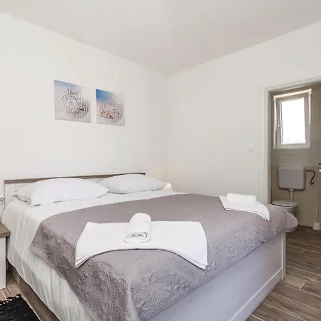 In Supertarska Draga With Wifi Holiday home *