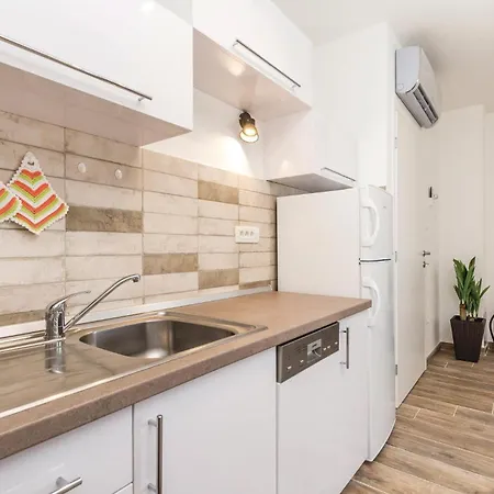 Luxurious In Supertarska Draga Holiday home